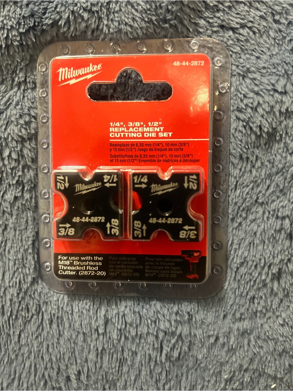 Milwaukee Replacement Cutting Die Set - Black and Red